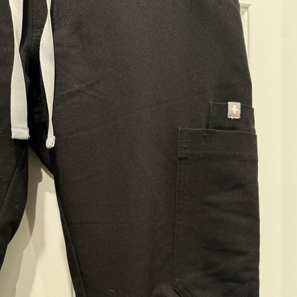 FIGS High Waisted Yola Skinny Scrub Pants bundle navy and black xxxs - Picture 10 of 13